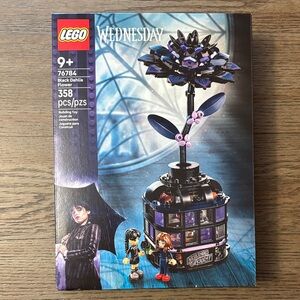 LEGO 76784 Magical Building Set with Black and Purple Wednesday LEGO set